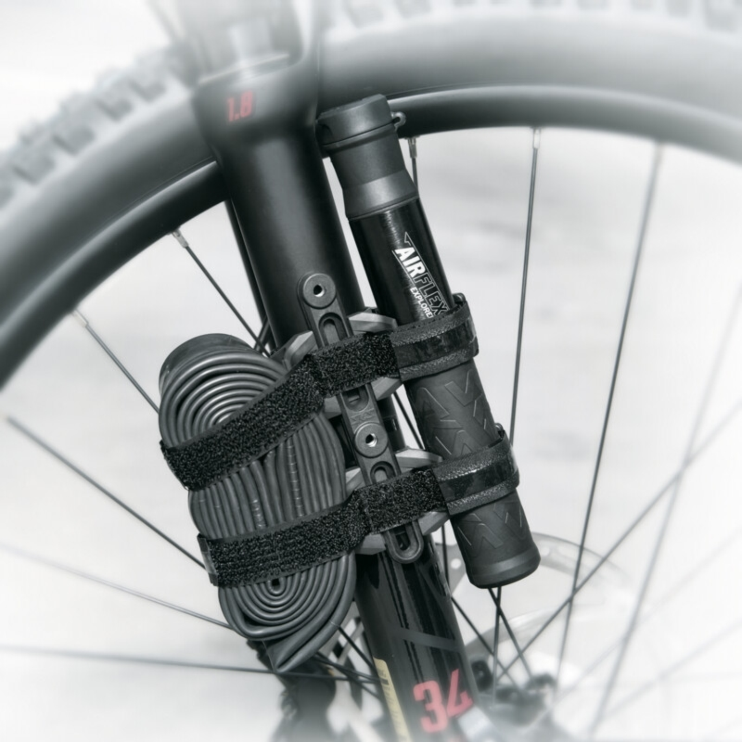 CAGE SHIFTER+