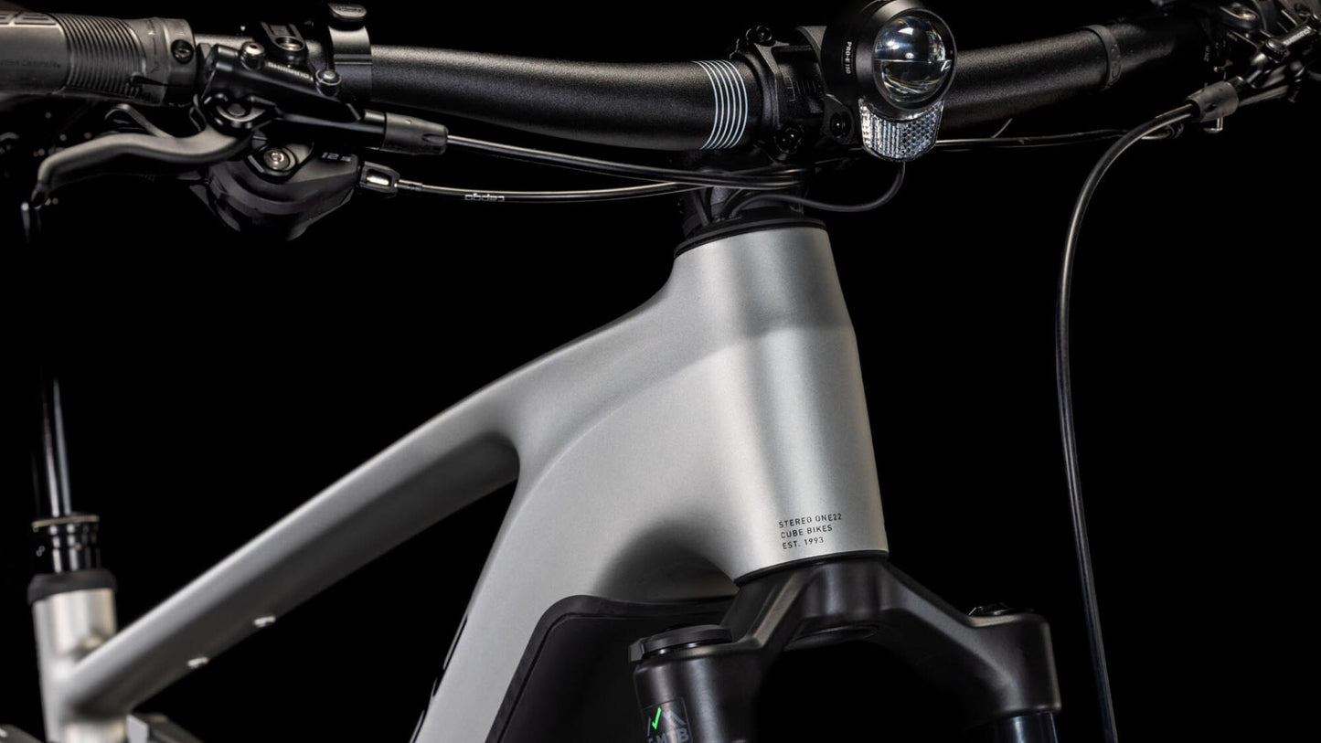 Cube Stereo Hyb. ONE22 Race 800 Allroad silver´n´black