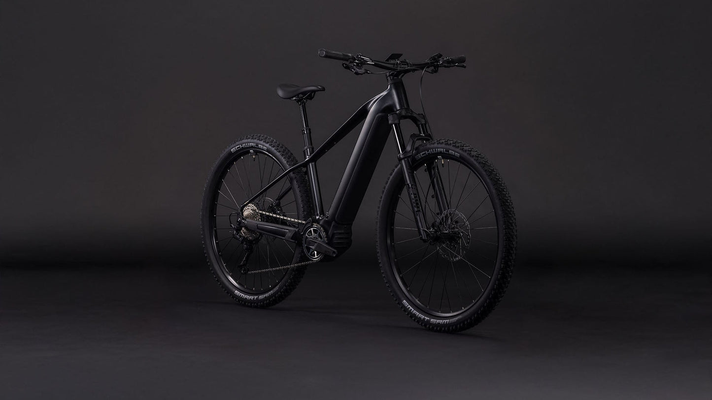 Cube Reaction Hybrid SLX 800