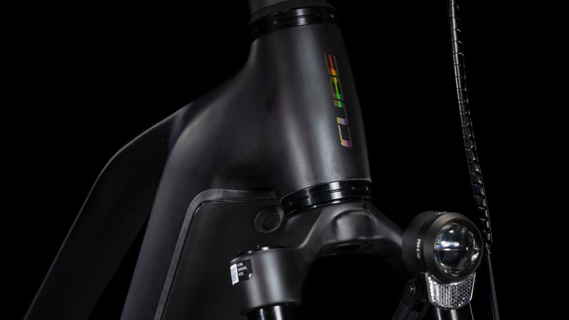 Cube Kathmandu Hybrid EXC 800 black´n´prism