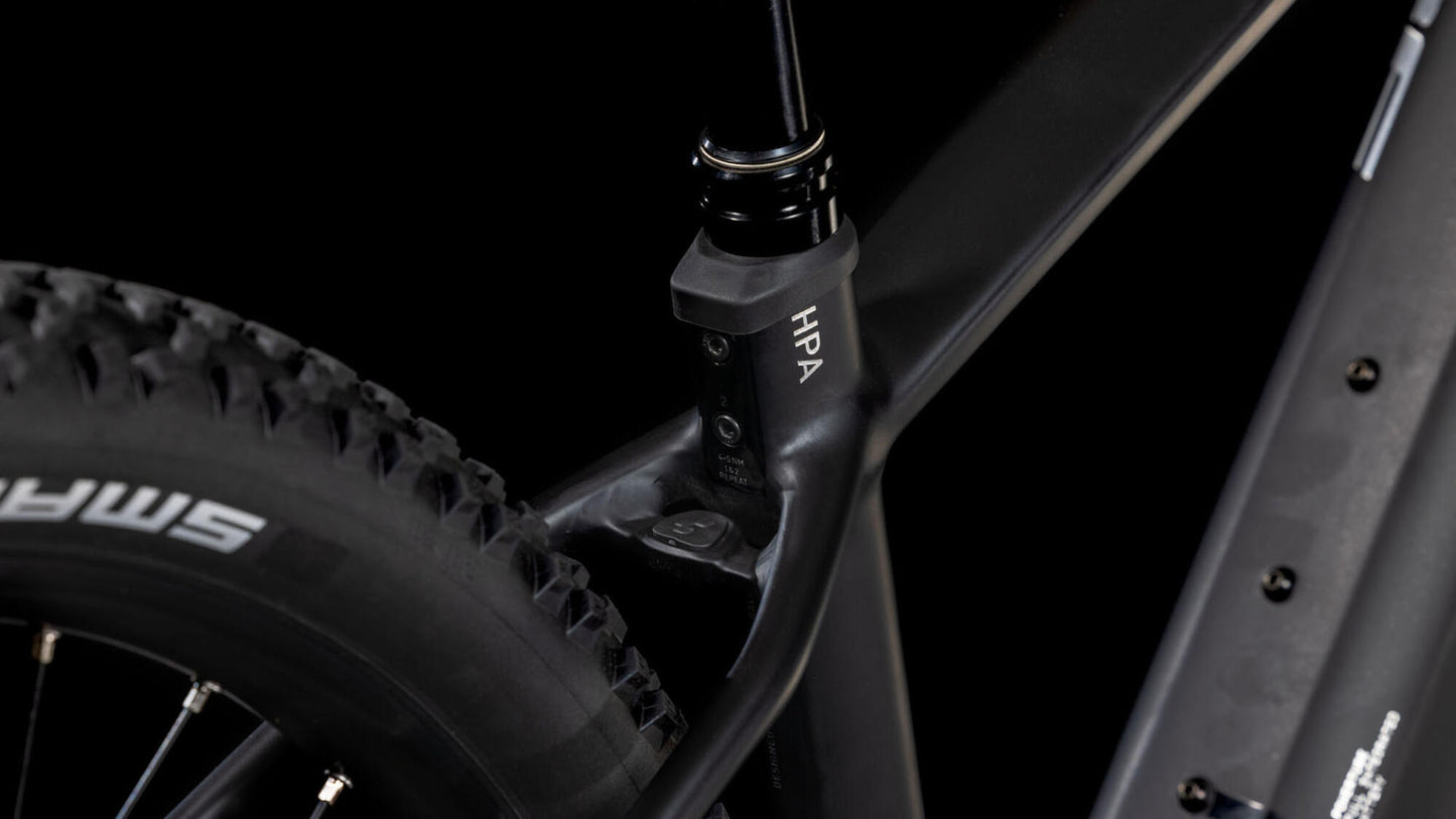 Cube Reaction Hybrid Race black´n´metal