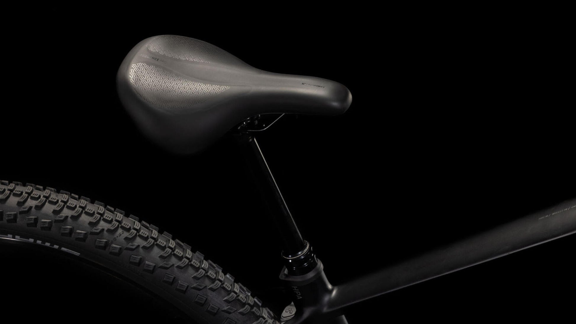Cube Reaction Hybrid Race black´n´metal