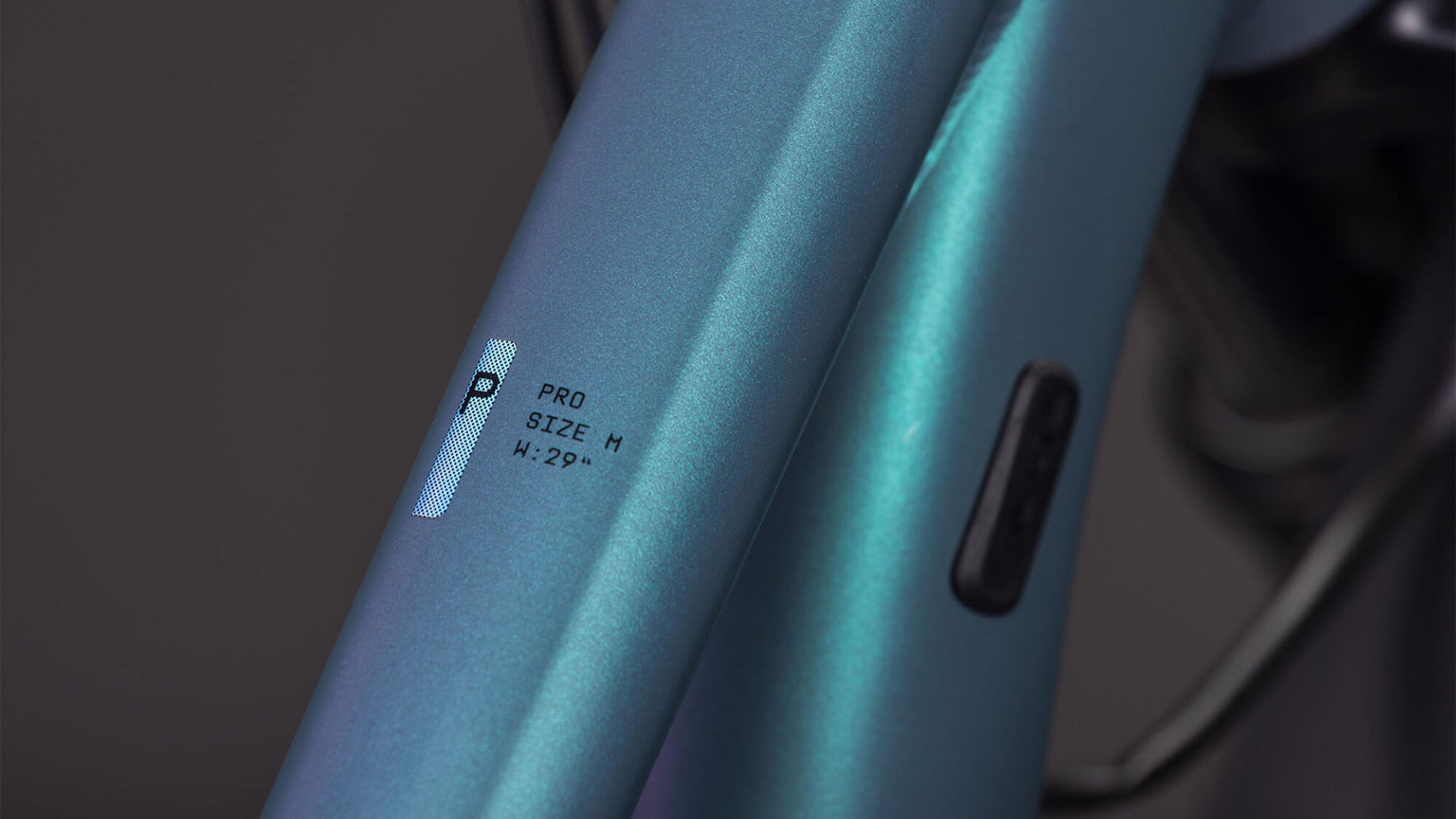 Cube Aim Pro FE smaragdgrey´n´prism