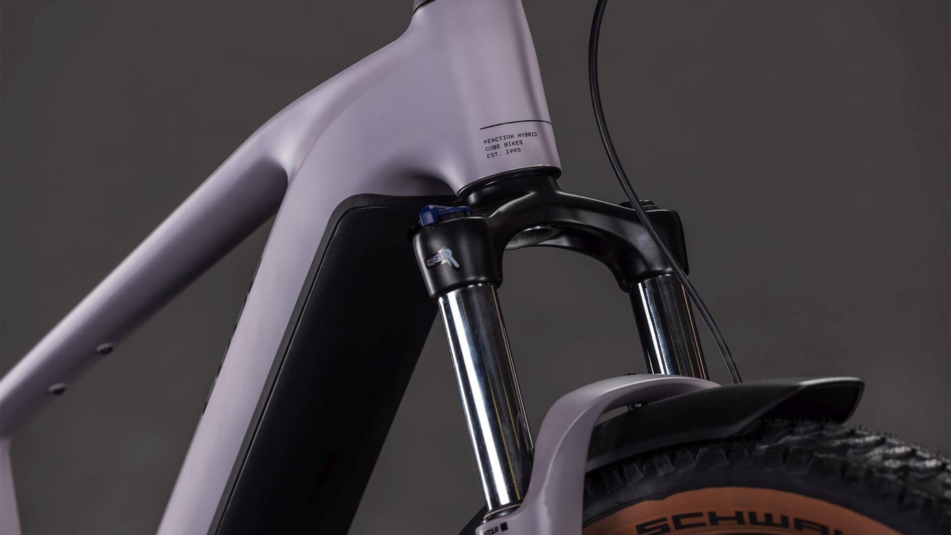 Cube Reaction Hybrid Performance 600 FE plumgrey´n´black
