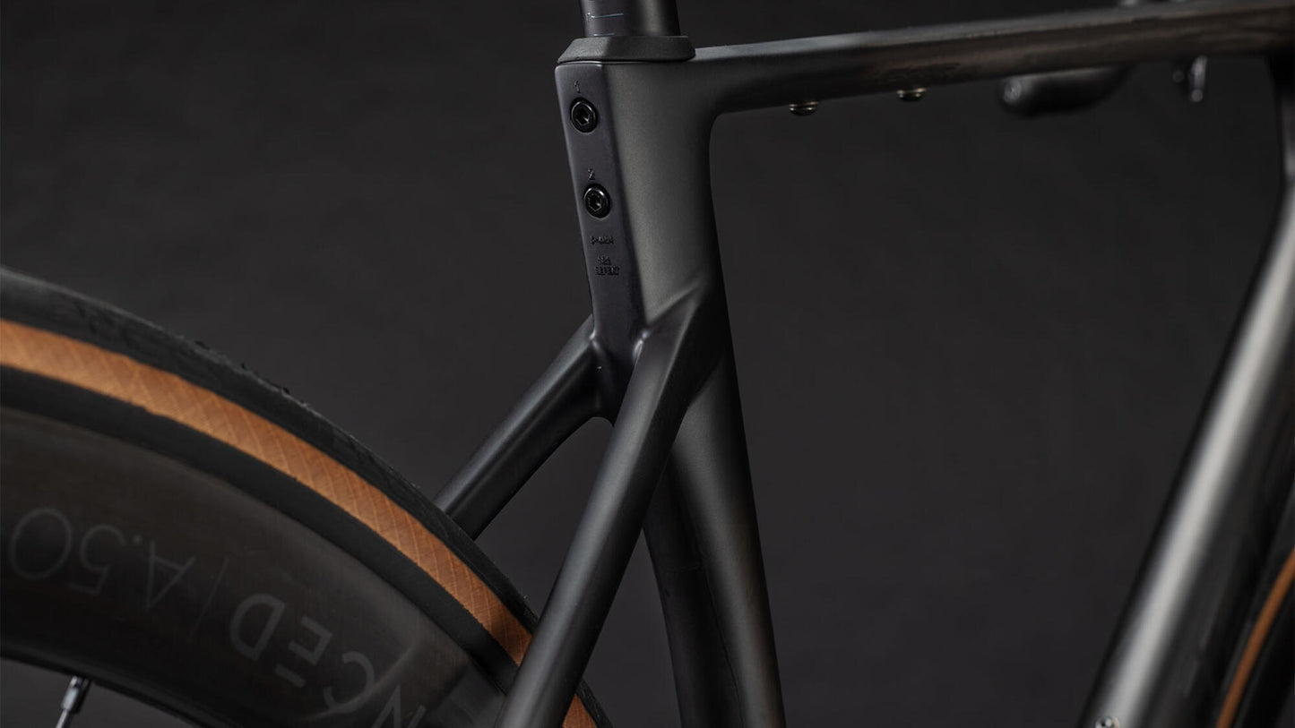 Cube Attain C:62 SLT carbon´n´coalchrome