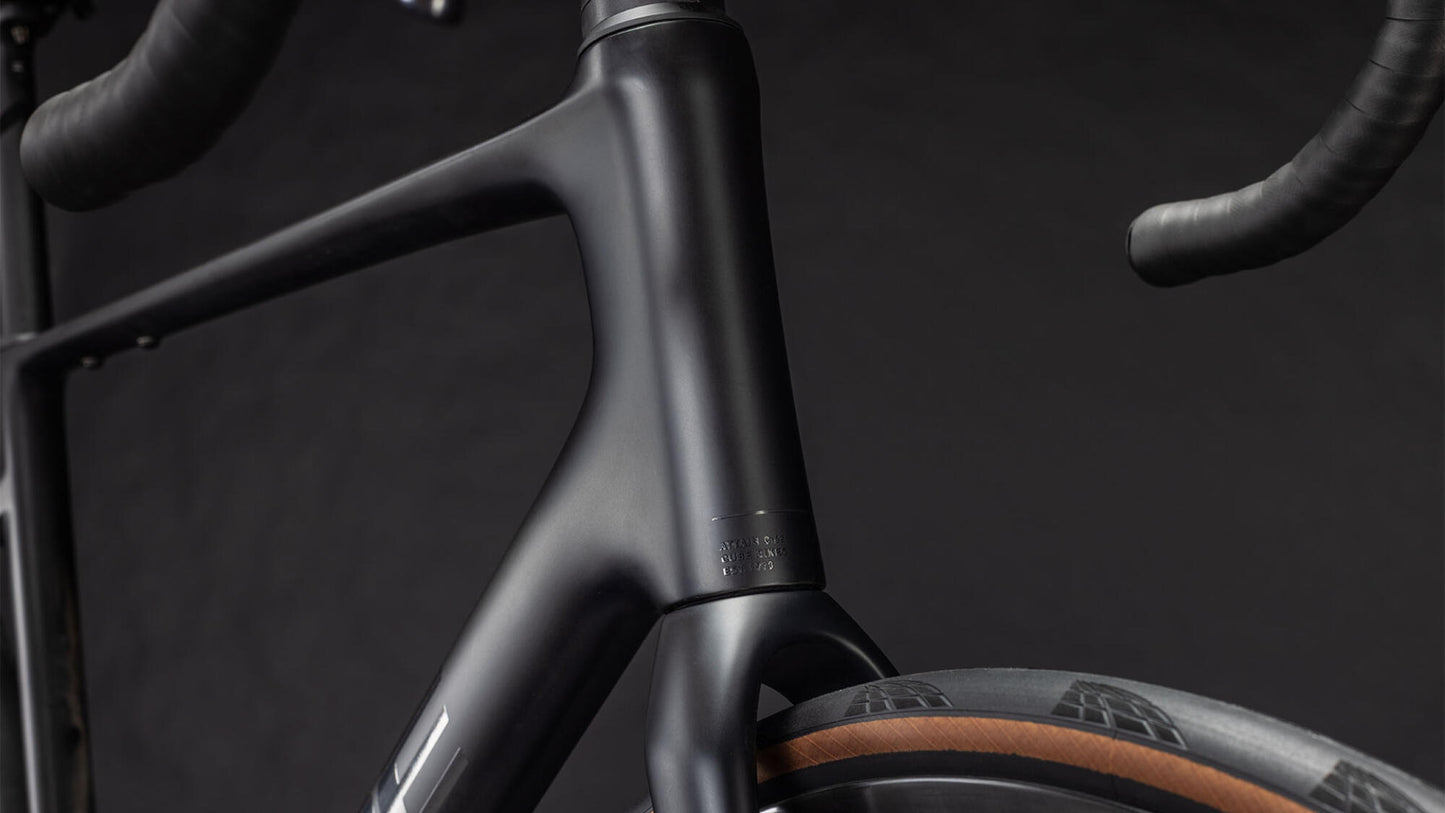 Cube Attain C:62 SLT carbon´n´coalchrome